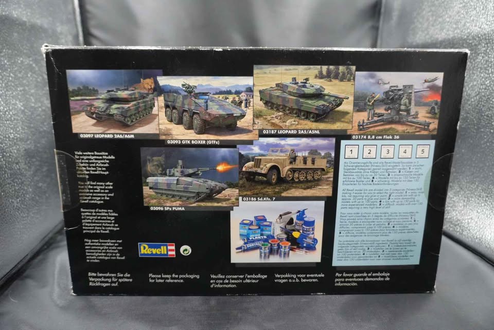 Revell Leopard 2A4/A4NL kit (#03193) | Discontinued | Rare