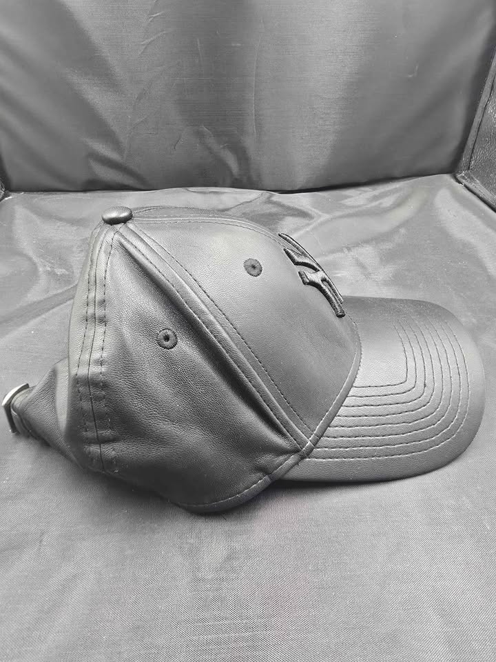 New York Yankees Leather Hat 9FORTY Women’s Adjustable New Era Black Cap