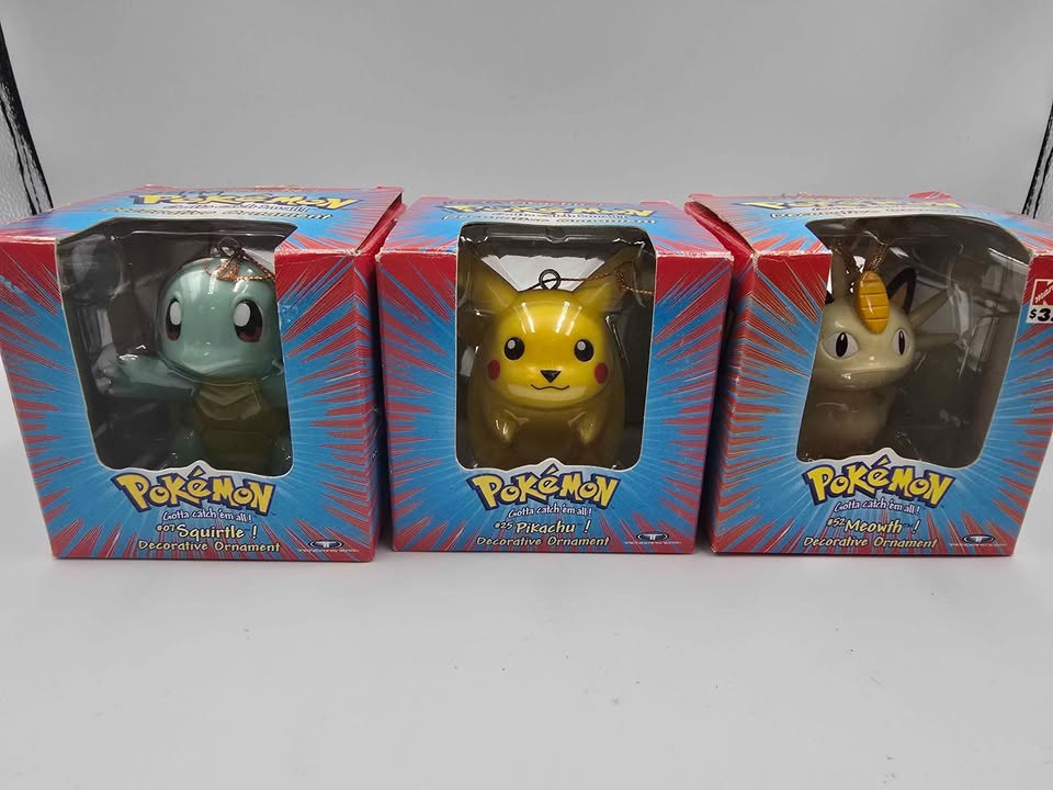 🎄 Vintage 1999 Pokémon Christmas Ornaments – Squirtle, Pikachu & Meowth 🎄