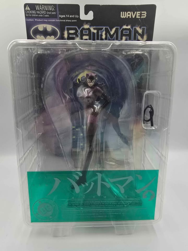 🐾 DC Batman Catwoman Figure – Yamato Wave 3 – Sealed Collectible
